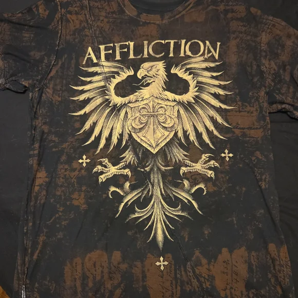 Affliction Men's Black and Gold Eagle T-Shirt - Picture 3 of 5